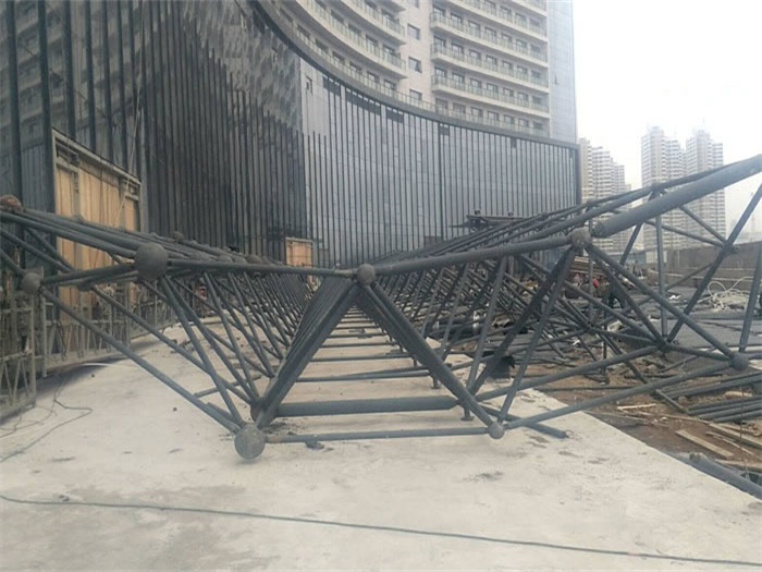 仙桃万豪酒店雨棚网架